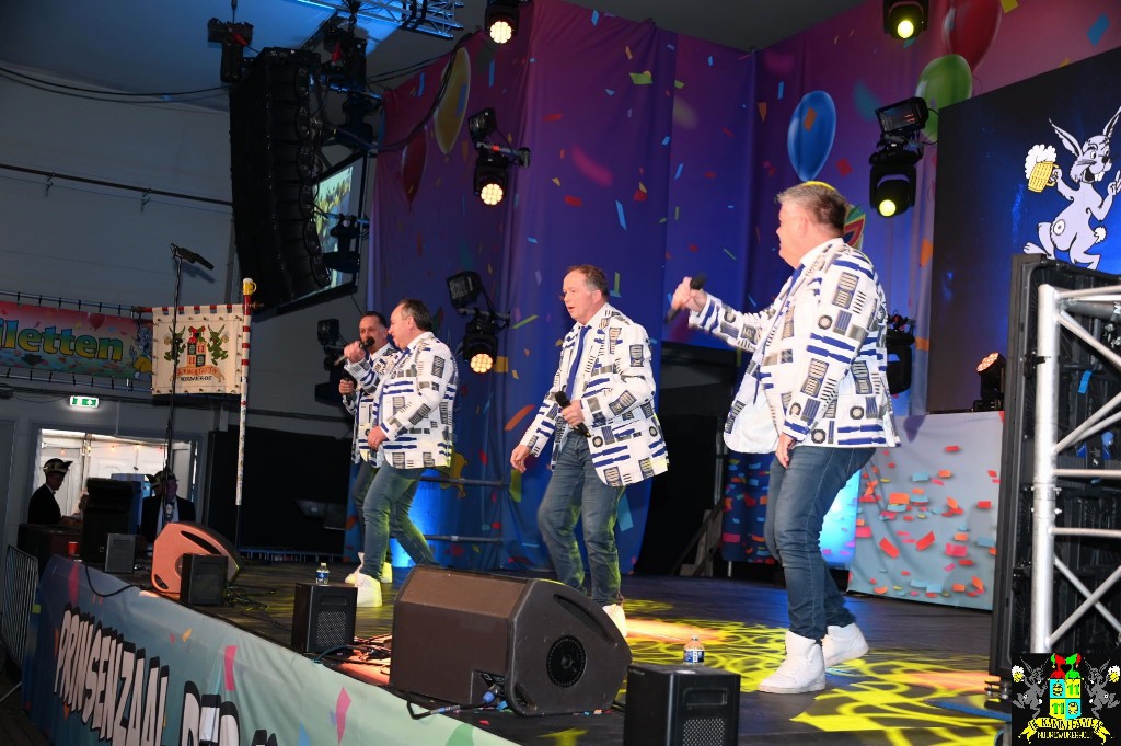 ../Images/Seniorenmiddag 2023 075.jpg